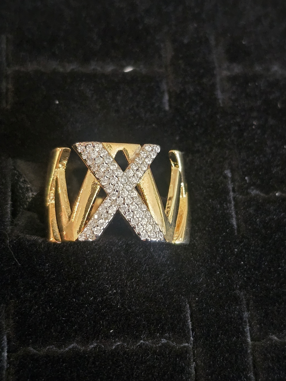 22kgp Gold Pavé X Statement Ring - Women Jewelry